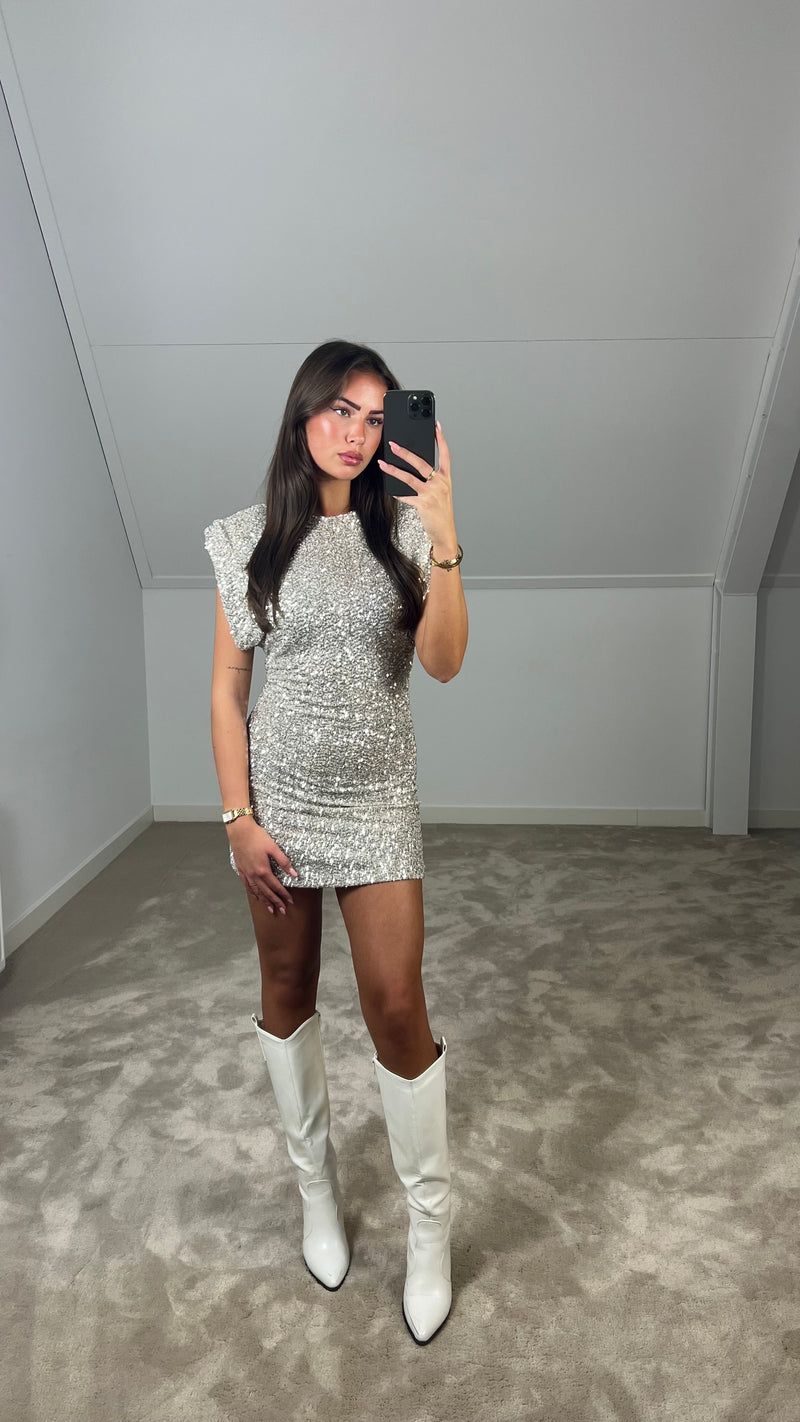 Schouder Gewatteerde Pailletten Mini Jurk – Statement Partyjurk met Luxe Sprankeling