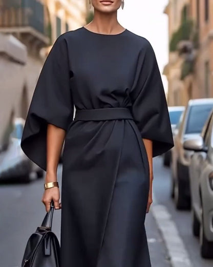 Elegante Midi-Jurk met Ceintuur
