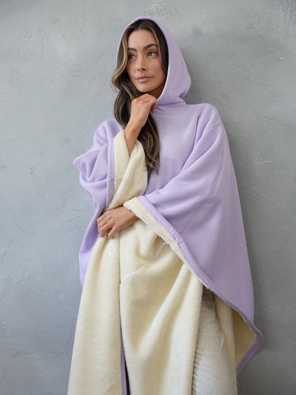 Luxe Fleece Poncho met Capuchon