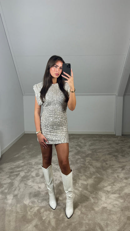 Schouder Gewatteerde Pailletten Mini Jurk – Statement Partyjurk met Luxe Sprankeling