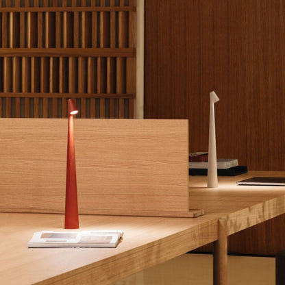 Minimalist Beam Lamp