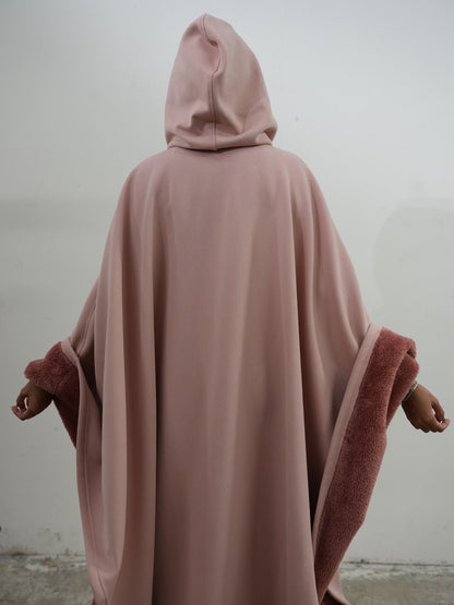 Luxe Fleece Poncho met Capuchon